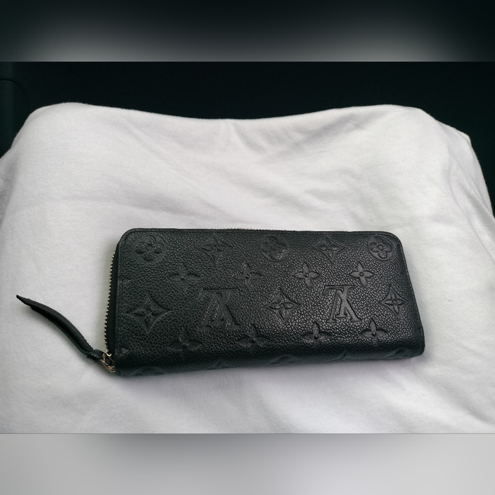 Lious Vuitton Wallet
